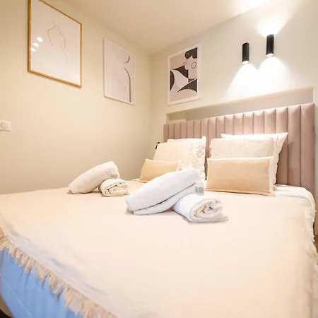 Apartment Elegant - 2br - 6p - Notre Dame Cathedral *
